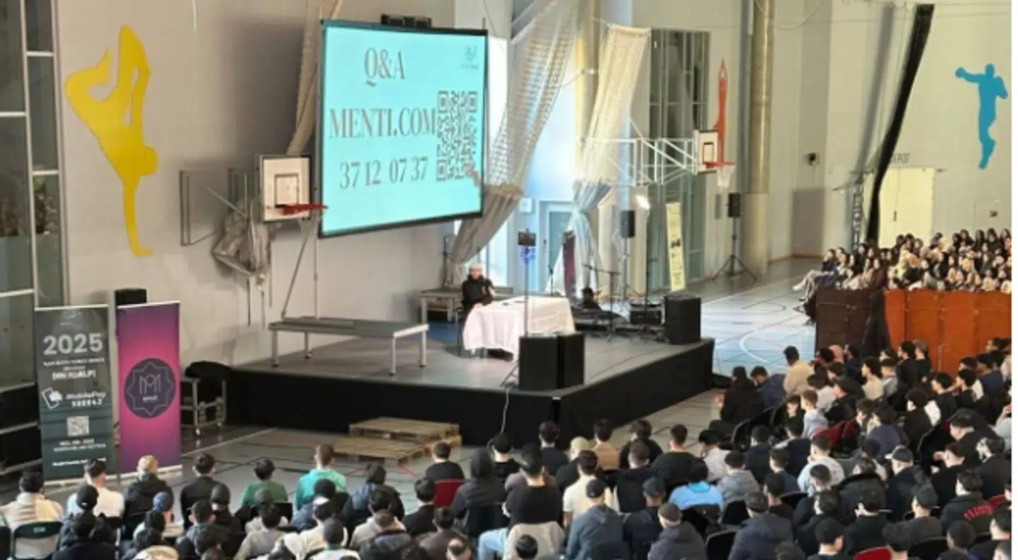 »Det her repræsenterer ikke kun en kønsopdelt seance, men derimod en samlet religiøs pakke, der viser et stort problem i vores samfund,« lyder det fra debattør Christian Marcussen.