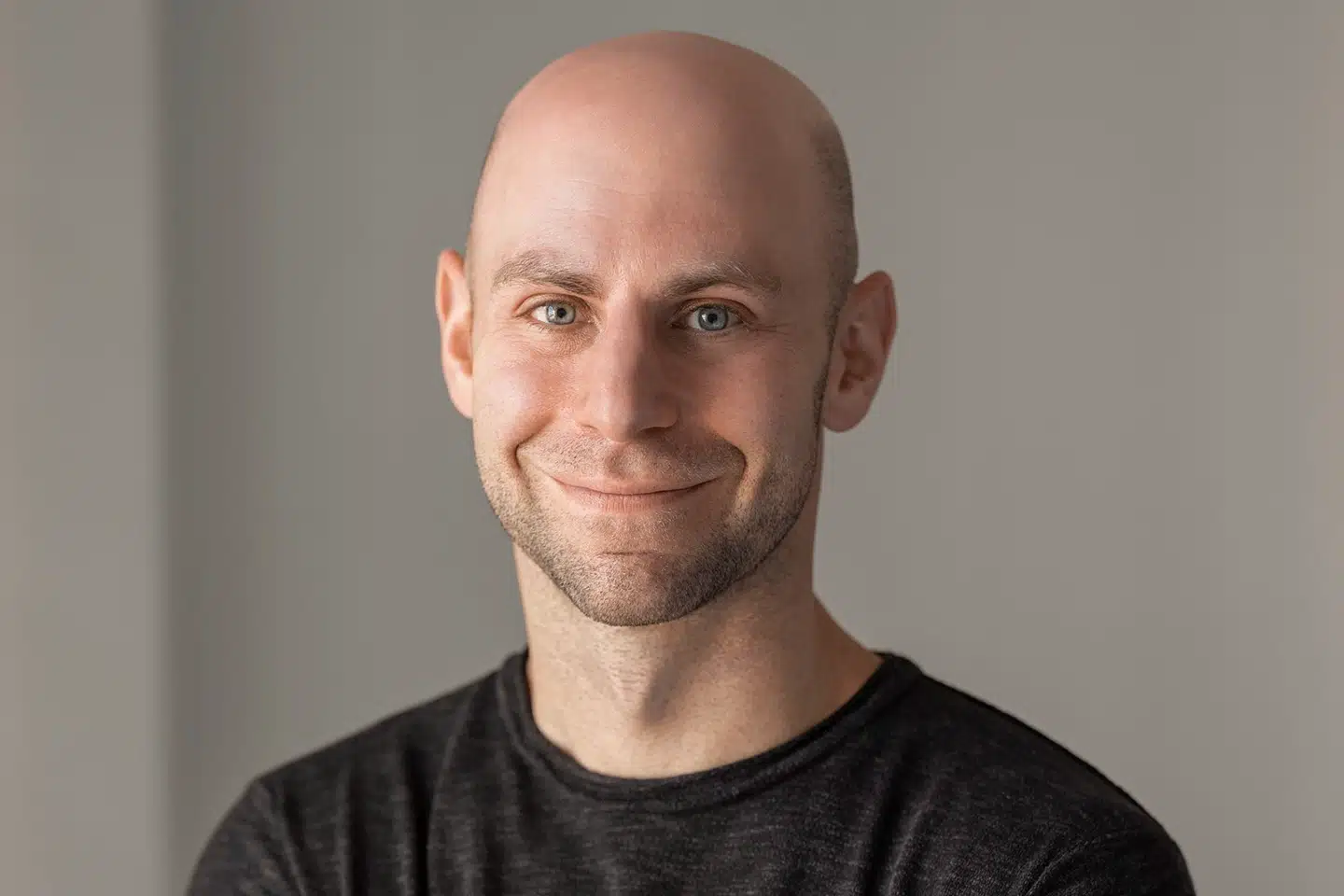 Adam Grant er professor på The Wharton School ved University of Pennsylvania i USA, hvor han forsker i organisationspsykologi.