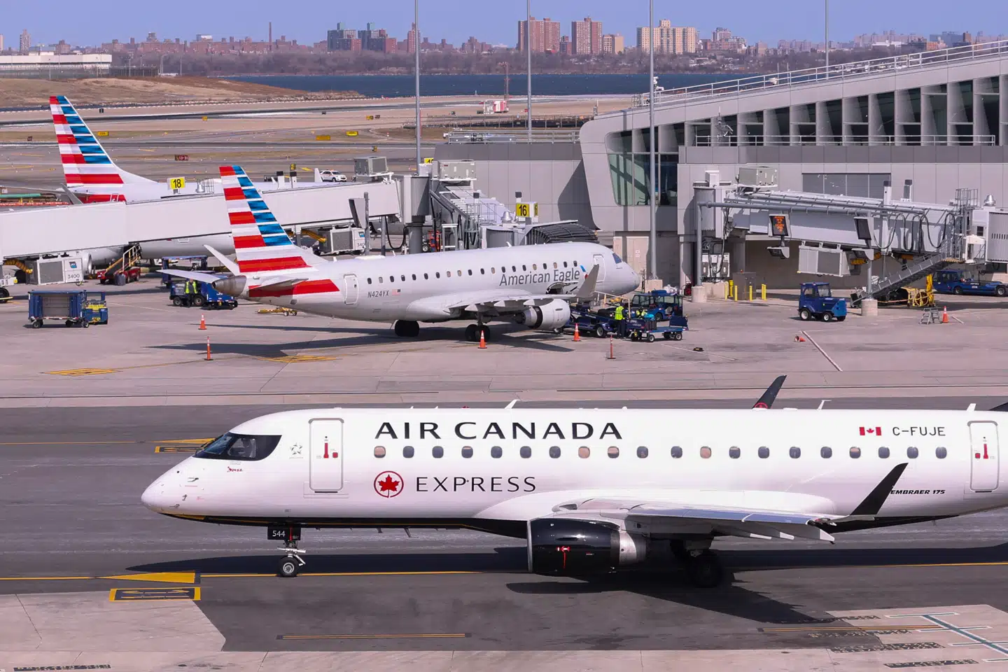 Air Canada kan næppe undgå at blive hårdt ramt af den lavere efterspørgsel efter flybilletter på flyvninger mellem Canada og USA. Selskabet har det største netværk af flyruter mellem de to nabolande.