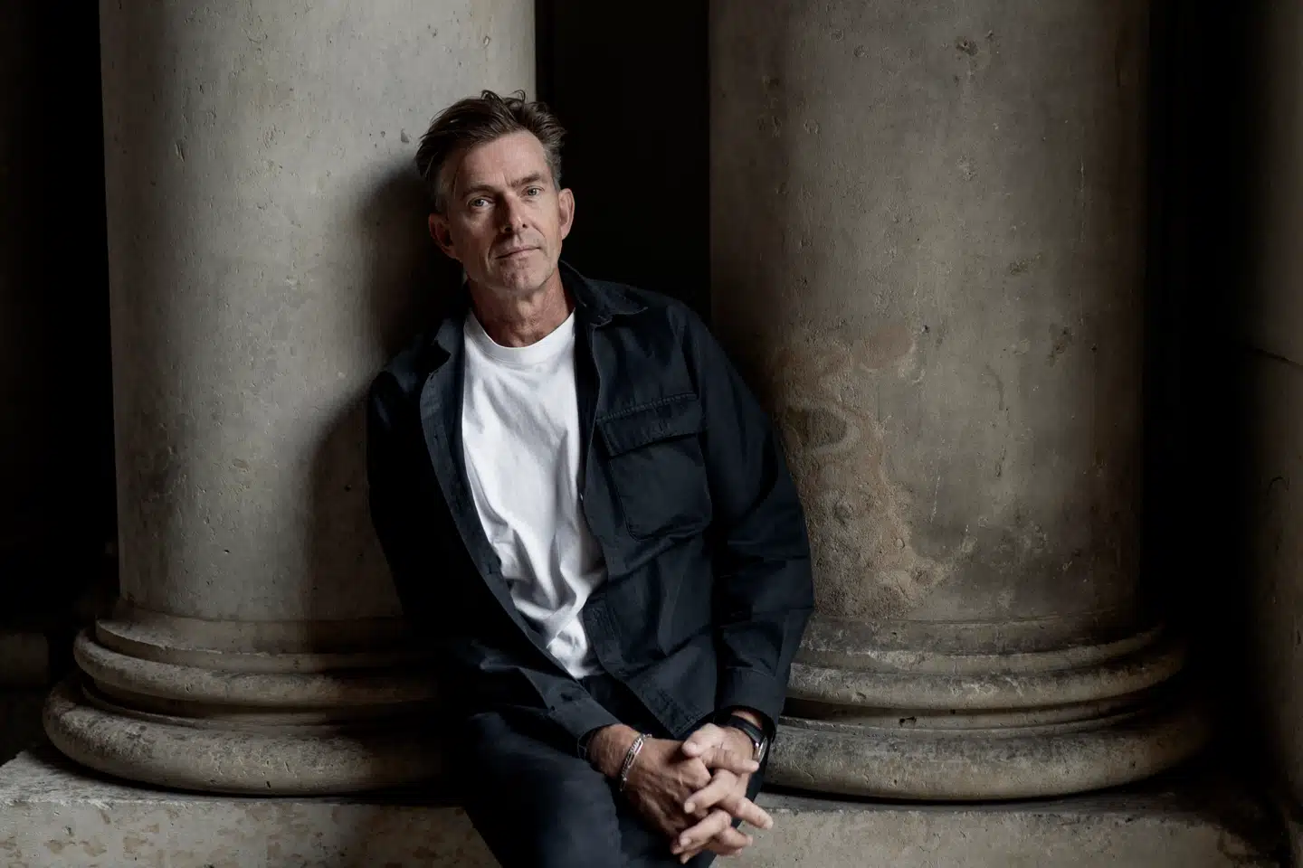 Steffen Hjaltelin havde lejet en bil i Schweiz, og så blev han pludselig fanget i et skybrud.