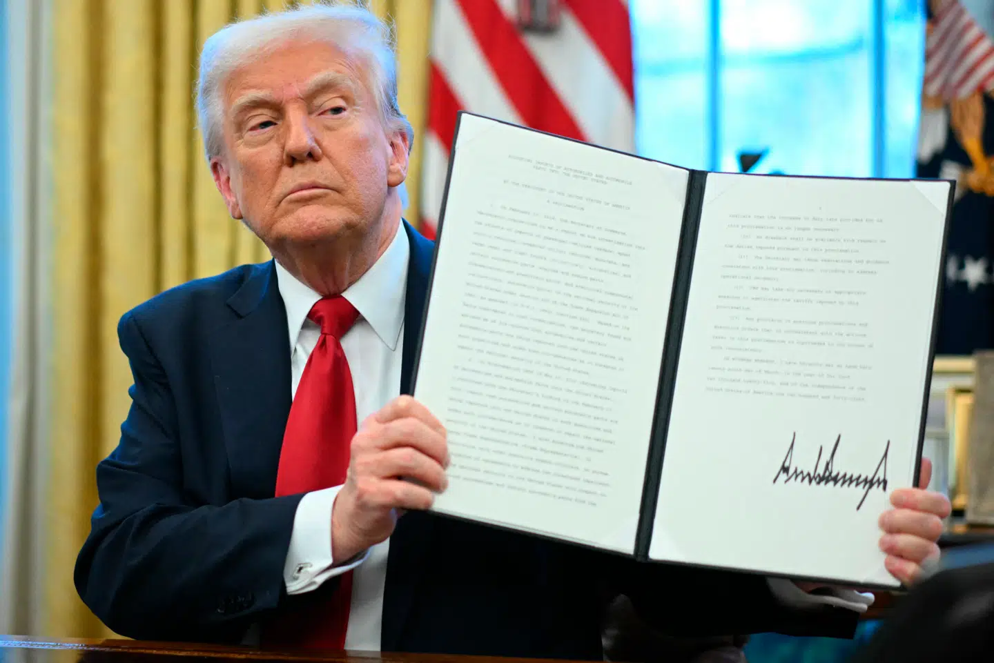 USAs præsident, Donald Trump, har underskrevet stribevis af dekreter, der har sendt rystelser gennem både den offentlige administration og erhvervslivet.