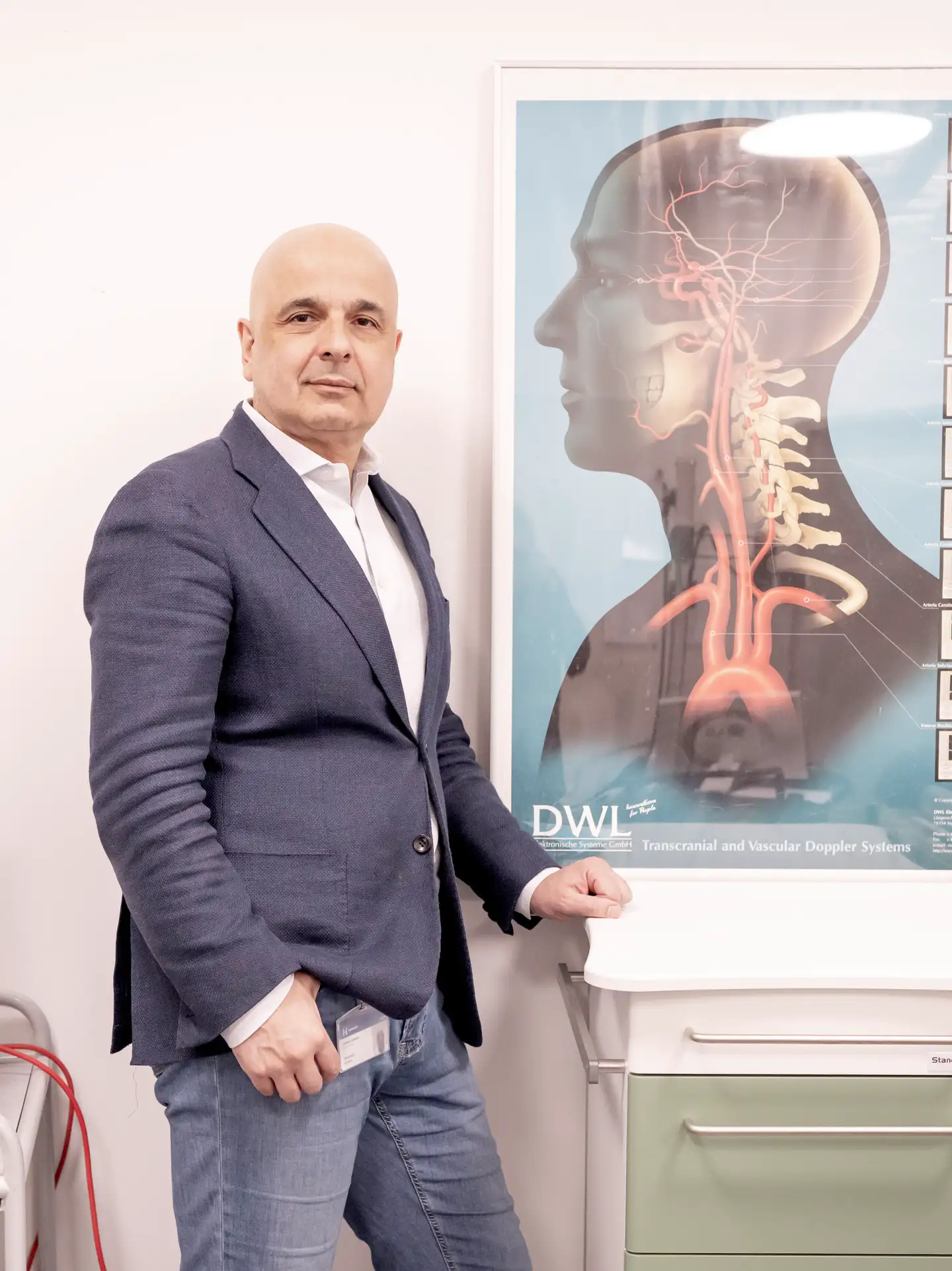 Messoud Ashina er leder af Nationalt Videnscenter for Hovedpine, og det er hans livsmission at gøre mere opmærksom på behandlingsmulighederne. For mange mennesker kender slet ikke til de muligheder, som findes og har gjort det længe.