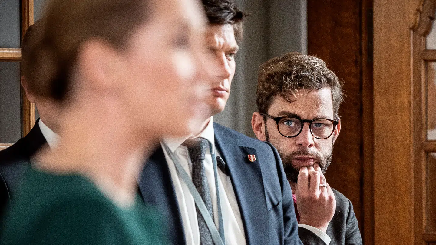 Statsminister Mette Frederiksen og særlig rådgiver Martin Justesen efter Folketingets åbning på Christiansborg, tirsdag den 6. oktober 2020. (Foto: Liselotte Sabroe/Ritzau Scanpix)