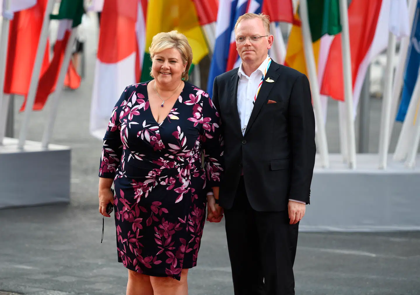 Privat er den norske politiker Erna Solberg gift med erhvervsmanden Sindre Finnes. Men hvis hun bliver statsminister igen, så ryger ægtemanden ud af statsministerboligen.