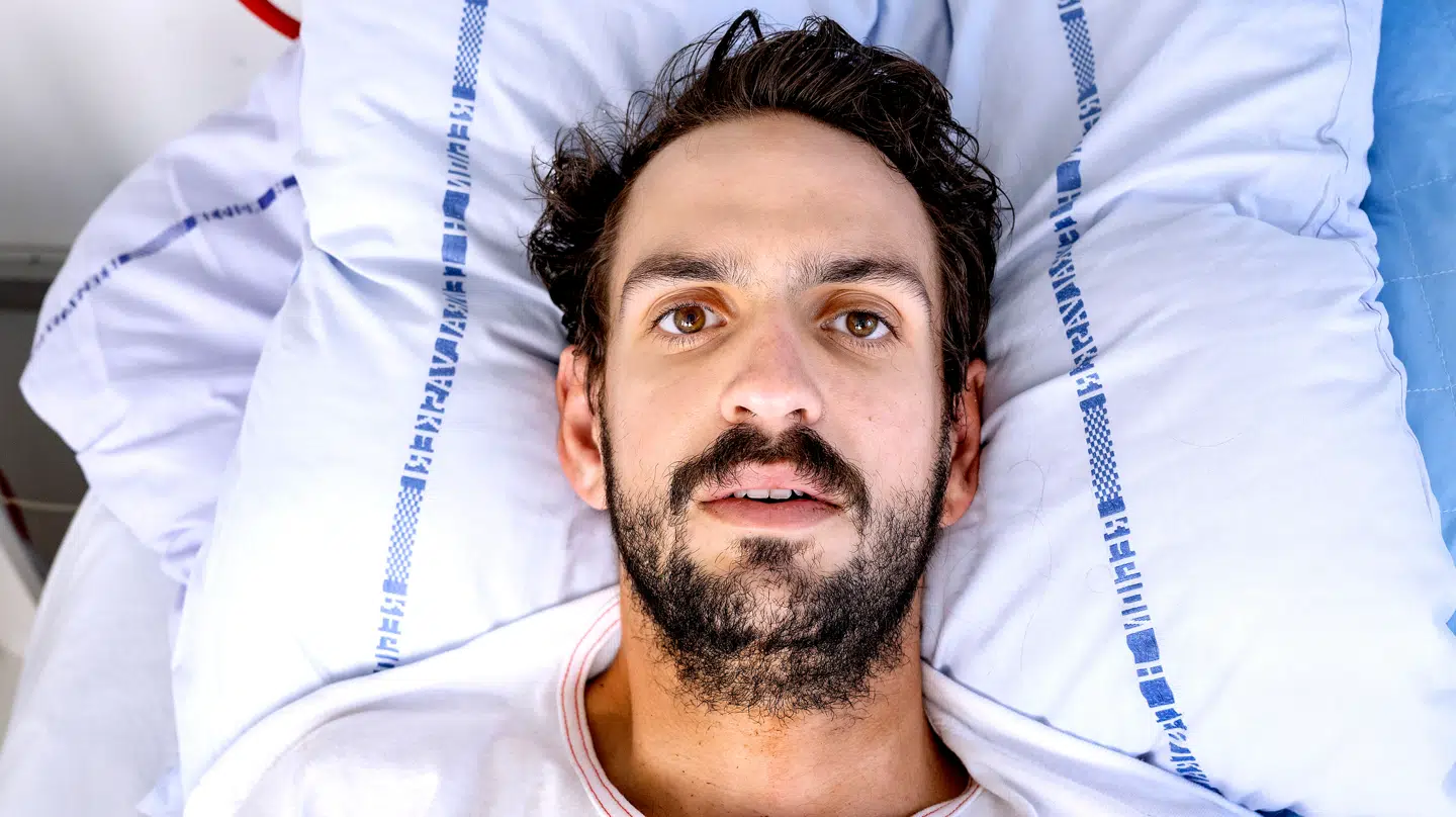 Den 25-årige mand, der gjorde Carl Rosenberg lam er blevetidømt 3,5 års fængsel.