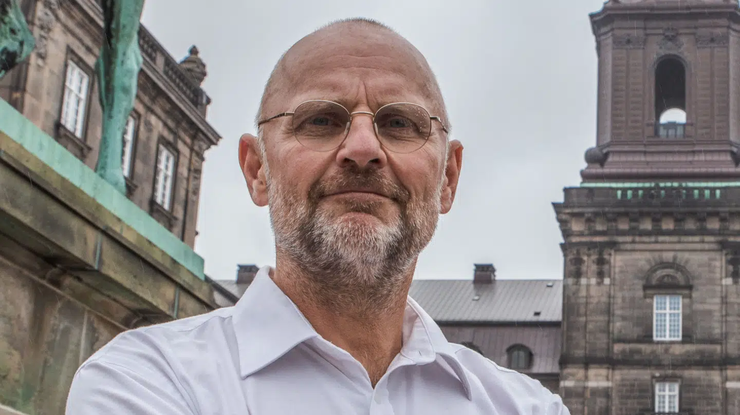 B.T.s politiske analytiker, Henrik Qvortrup, giver sit bud på, hvad der bliver statsministerens fornemste opgave på sin rejse til Grønland.