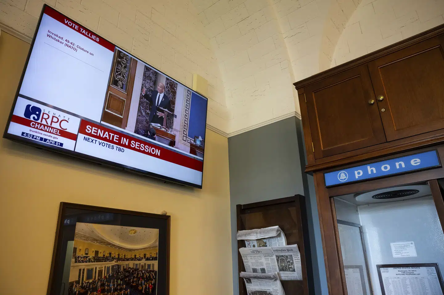 New Jerseys demokratiske senator Cory Booker har slået rekorden for den længste tale i Senatet nogensinde.