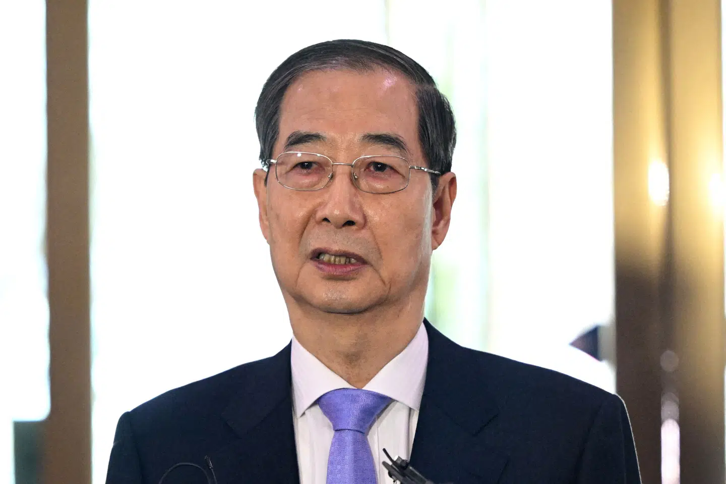 Sydkoreas regering vil ikke tolerere nogen ulovlige eller voldelige handlinger, siger Han Duck-soo, inden domstol fredag afgør, om den suspenderede præsident Yoon skal afsættes eller genindsættes. (Arkivfoto).
