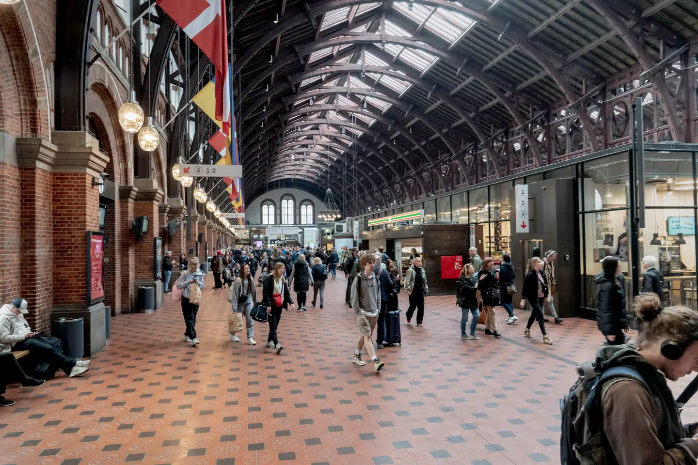 Den rumænske tyv slog igen og igen til på Hovedbanegården i København i marts, selv om han for nylig blev udvist af Danmark. Arkivfoto.