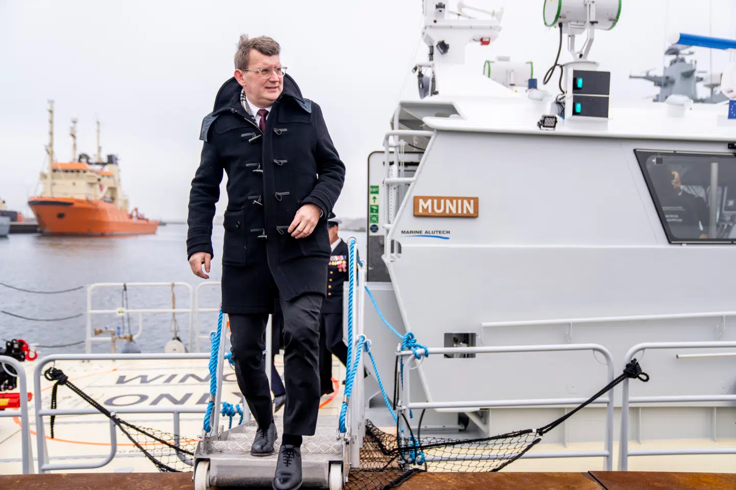 Forsvarsminister Troels Lund Poulsen (V) må afvente med at præsentere det sidste af regeringens flådeplan.