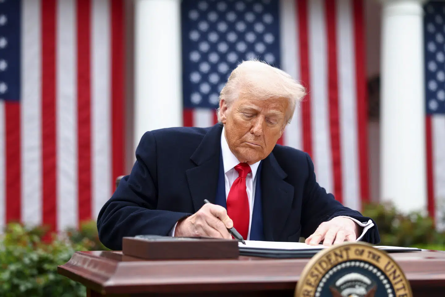 Saxo Banks chef for global investeringsstrategi, Jacob Falkencrone, peger i en analyse på, at Donald Trumps hidtidige politik ligner opskriften på en recession. I hvert fald, hvis man spøger ChatGPT.