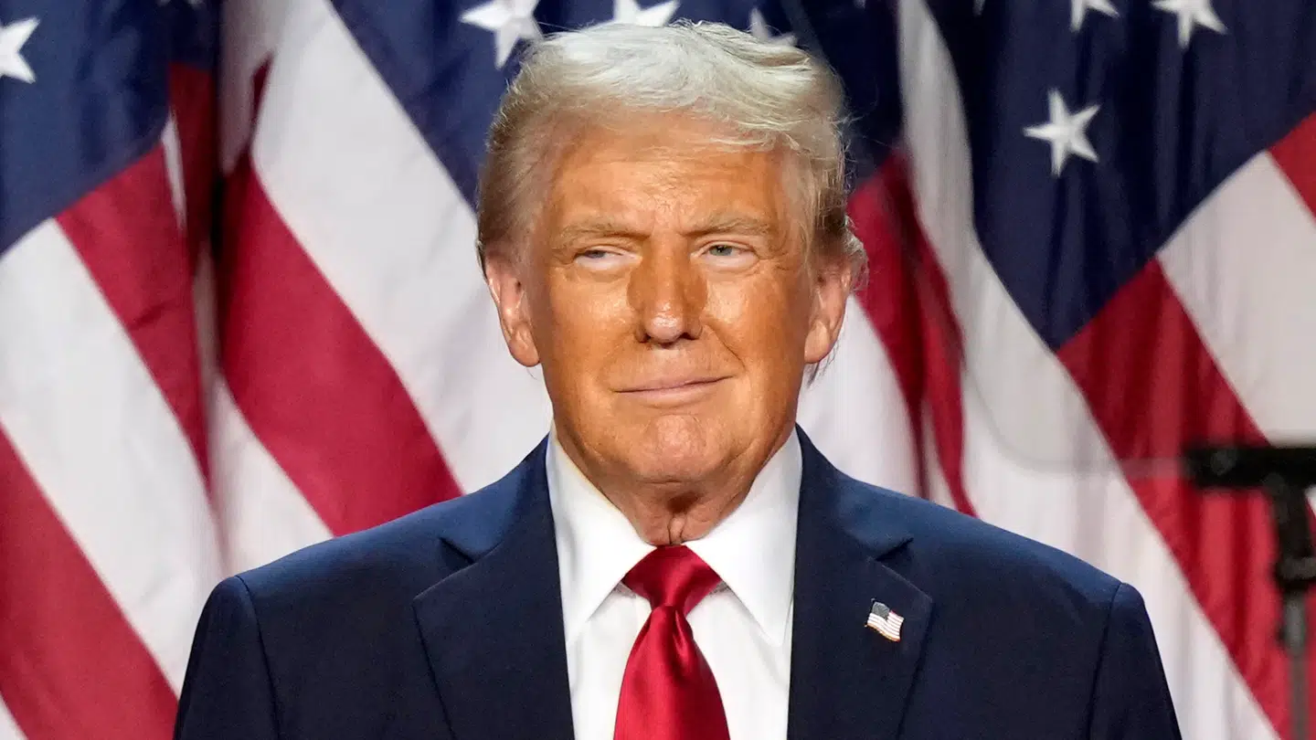 Efter Donald Trump igen er blevet præsident i USA, dropper flere danskere turen til landet, skriver DR.