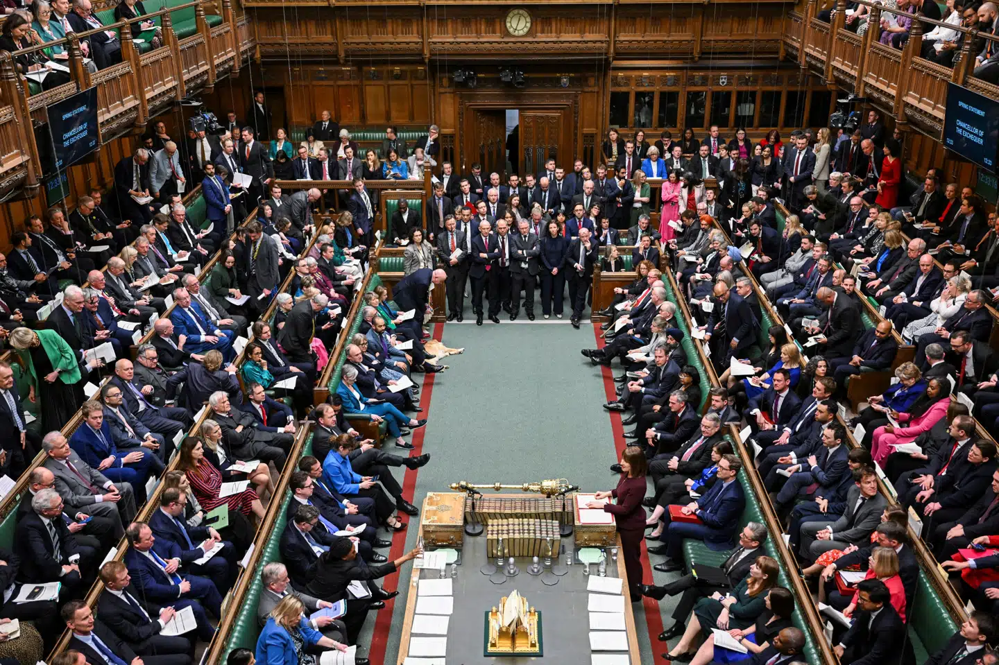 Et parlamentsmedlem fra regeringspartiet Labour er anholdt på mistanke om overgreb mod et barn og et separat tilfælde af voldtægt. (Arkivfoto)