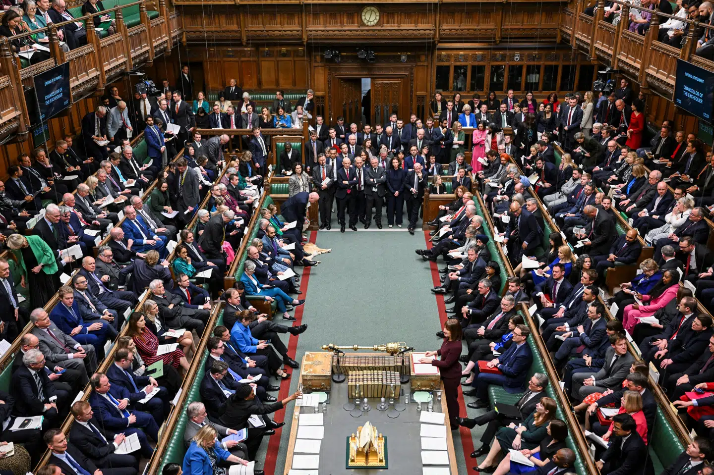 Et parlamentsmedlem fra regeringspartiet Labour er anholdt på mistanke om overgreb mod et barn og et separat tilfælde af voldtægt. (Arkivfoto)