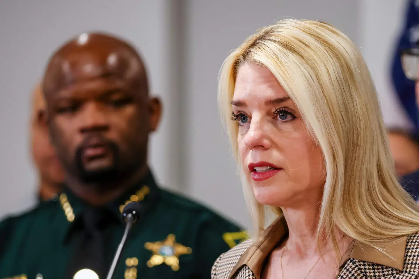 Justitsminister Pam Bondi siger, at det har konsekvenser, hvis man ikke advokerer på vegne af USA, når man er ansat i ministeriet. (Arkivfoto).