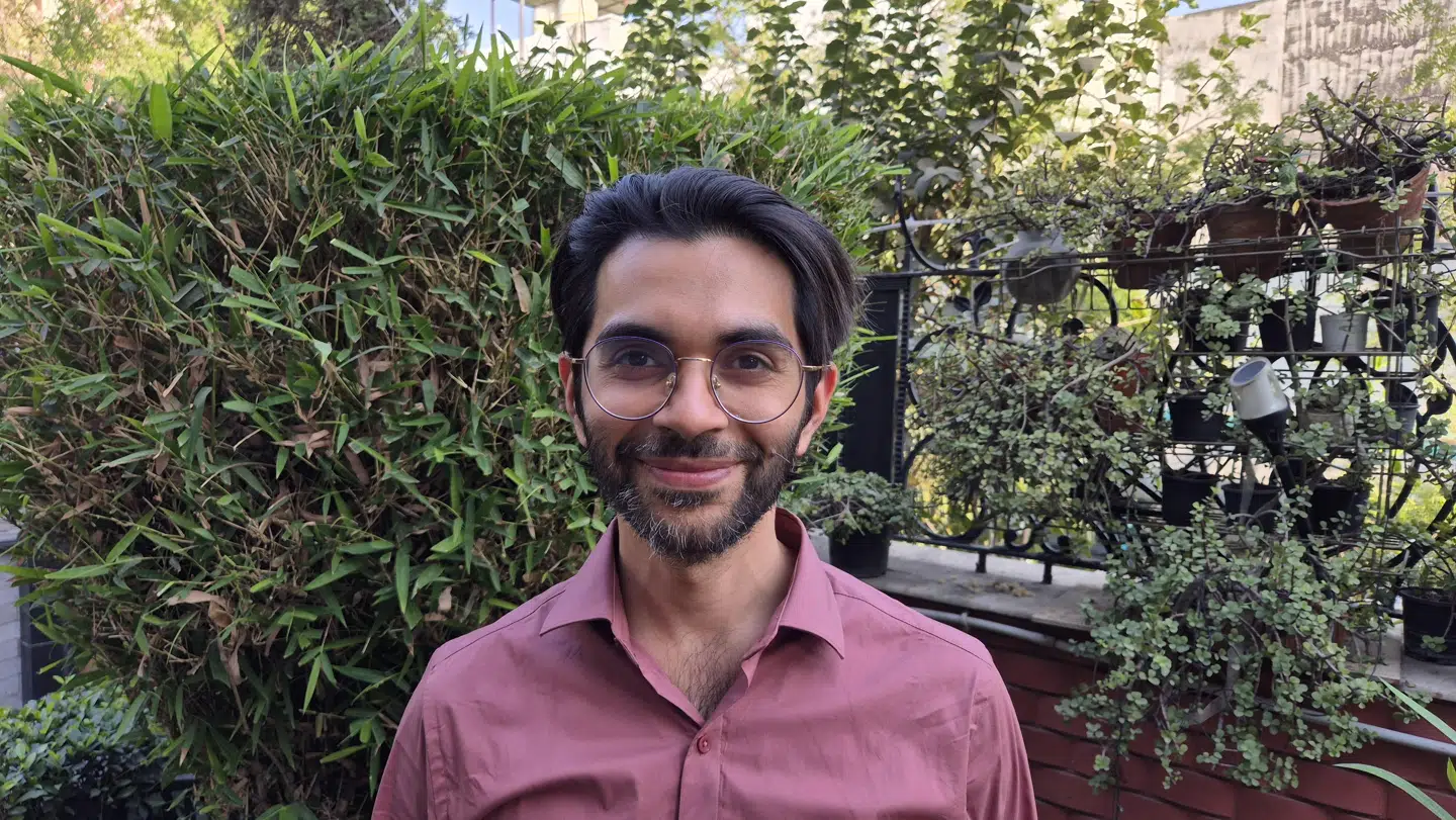 Det er velkendt, at »impostersyndromet« hænger sammen med angst og depression. Sucharit Katyal, postdoc ved Københavns Universitet, er forfatter til studie, som viser, hvordan forsøgspersoner kommer frem til et negativt og forvrænget billede af egne præstationer.