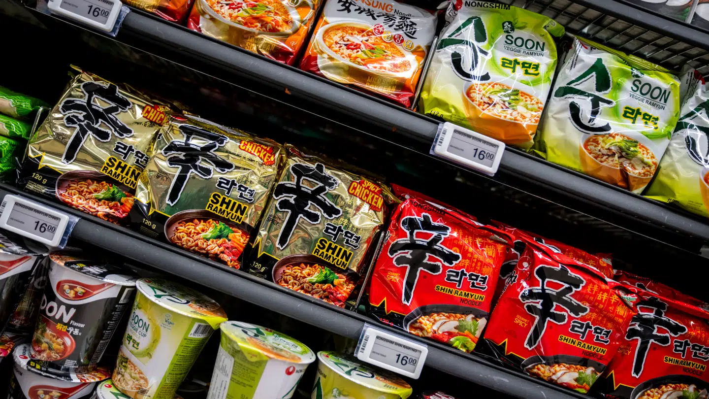 Instant ramen nudler i supermarkedet Alma på Frederiksberg, torsdag den 27. marts 2025. (Foto: Ida Marie Odgaard/Scanpix 2025)