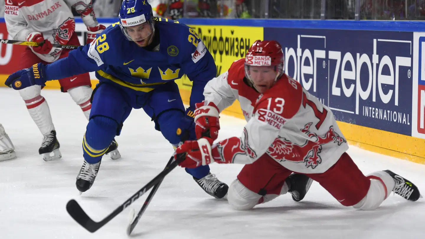 Morten Green var med i 19 VM-turneringer i træk. Her er han i aktion i en VM-kamp mod Tre Kronor. Foto: Ritzau Scanpix