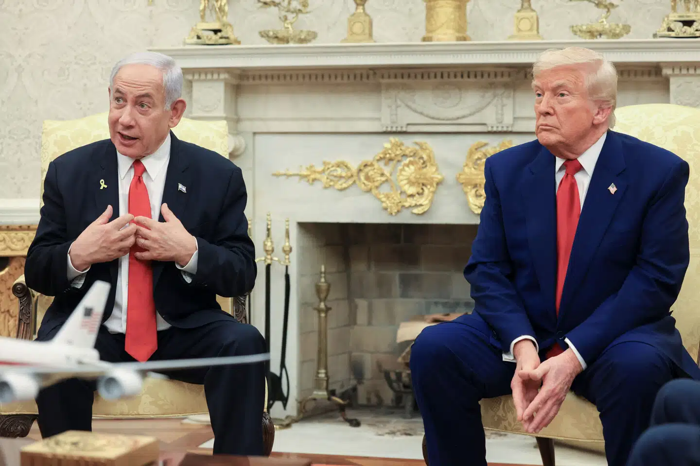 Den israelske premierminister, Benjamin Netanyahu, ses her til venstre under sit besøg hos den amerikanske præsident, Donald Trump, mandag.