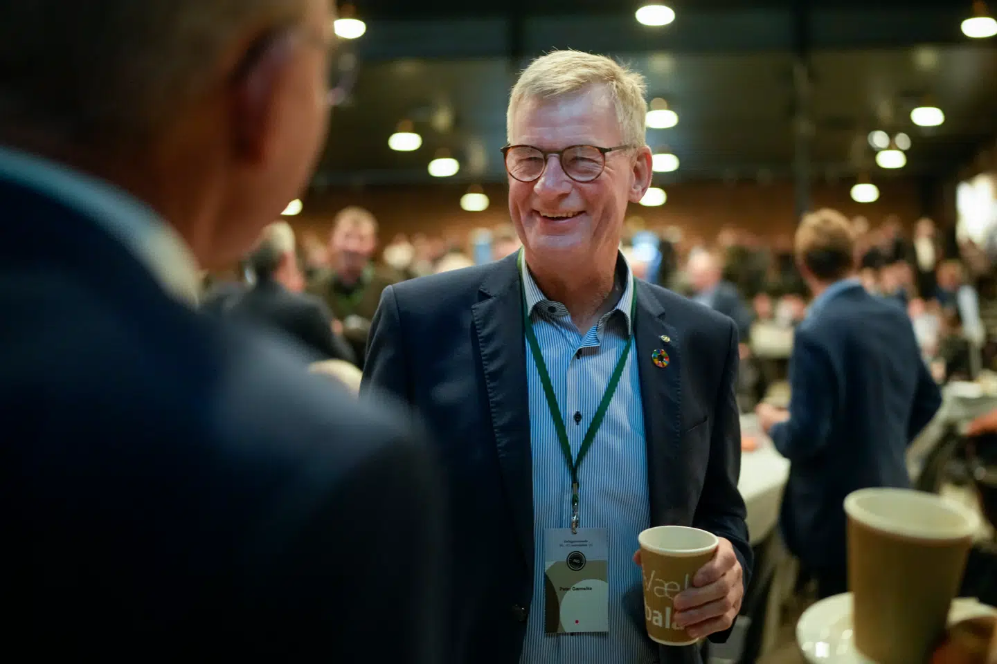 Den 70-årige Peter Gæmelke er formand for Velliv Foreningen, der ejer pensionskassen Velliv. Men flere problematiske sager i pensionskassen betyder, at han nu kritiseres af stemmer fra baglandet.