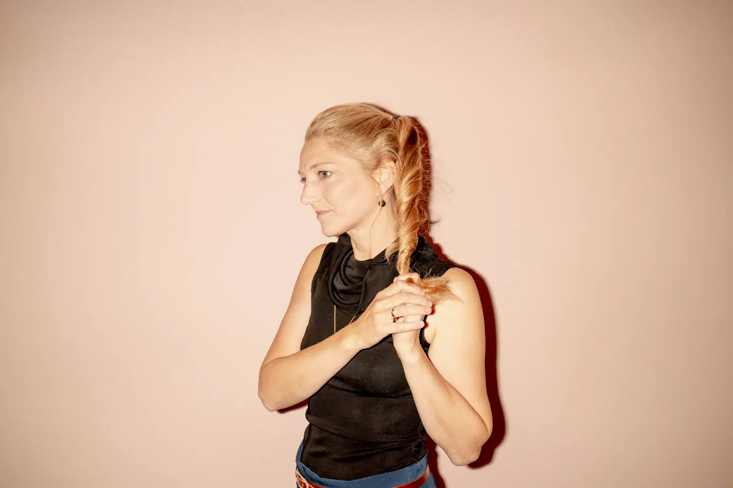 »Min nedslående erfaring fra hundredvis af samtaler er, at det er mainstream for Danmarks praktiserende muslimer at have en fundamentalistisk tilgang til Koranen.« skriver Eva Gregersen. På billedet ses Zenia Stampe (R).