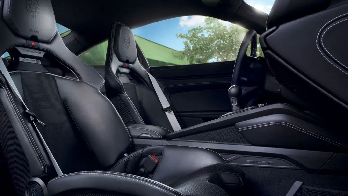 Porsche 911 GT3 set indefra.