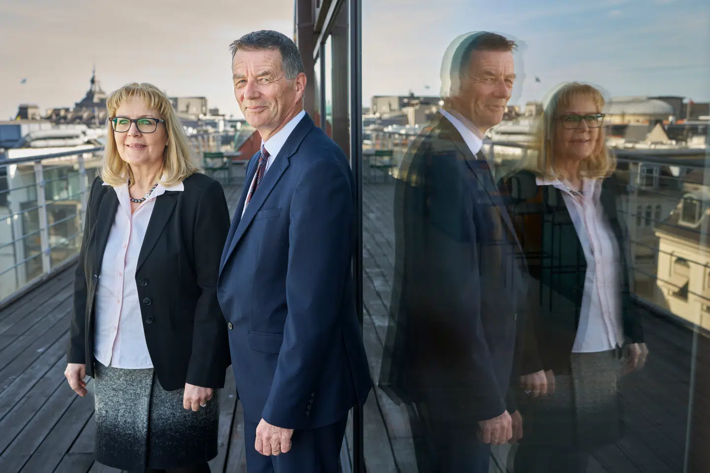 De færreste danskere kender European Court of Auditors (ECA), selvom de holder styr på, at skattekronerne ender de rigtige steder. ECA-medlemmerne Bettina Jakobsen og Tony Murphy har netop besøgt Danmark for at forberede regeringen på nogle af dilemmaerne for det kommende formandskab.