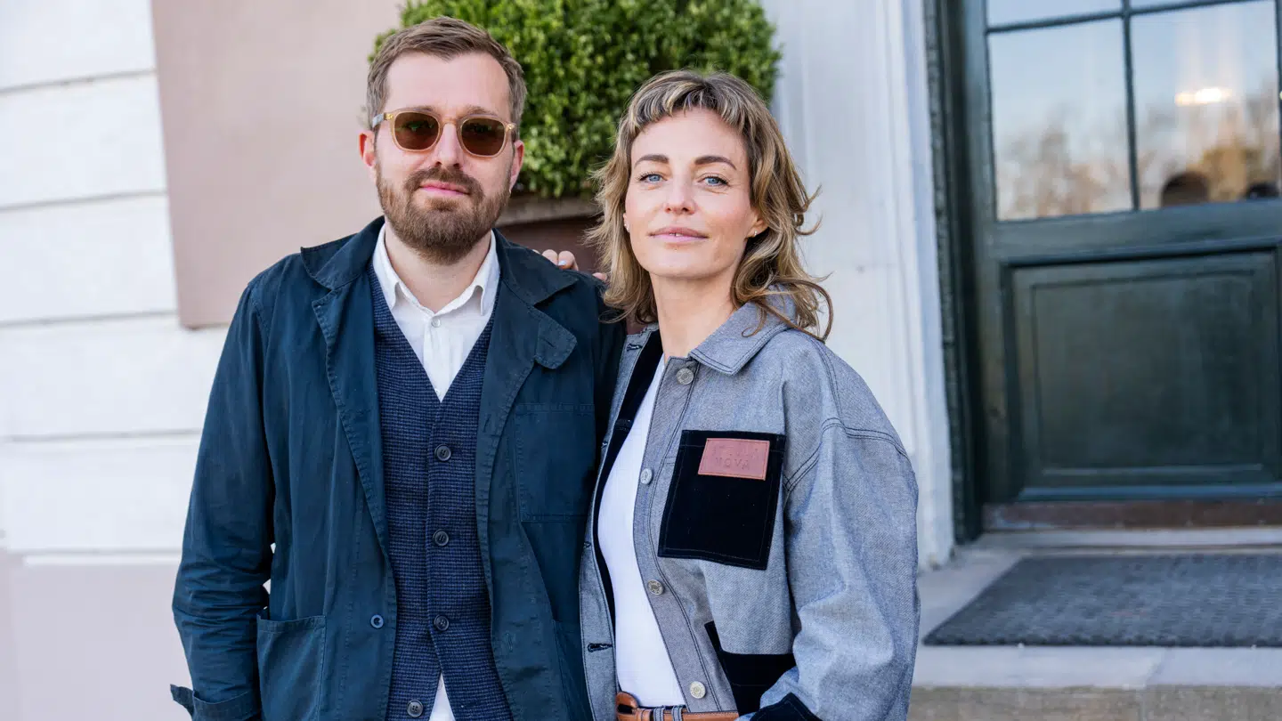 Rasmus Bruun og Sarah Grünewald er i dag gode venner igen – men i 'Forræder'-slottet var sidstnævnte ikke helt tilfreds med, at de skulle spille sammen.