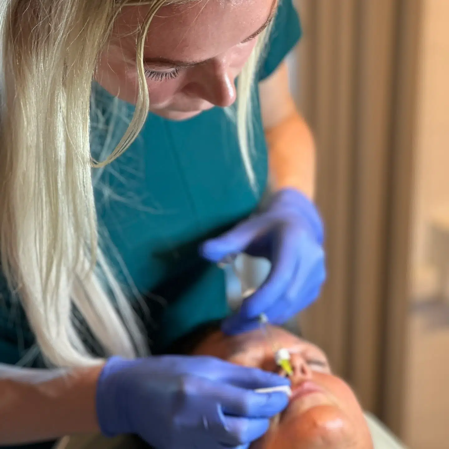 Lidt ekstra volumen i læberne med filler er blot én af de mange skønhedsbehandlinger på markedet.