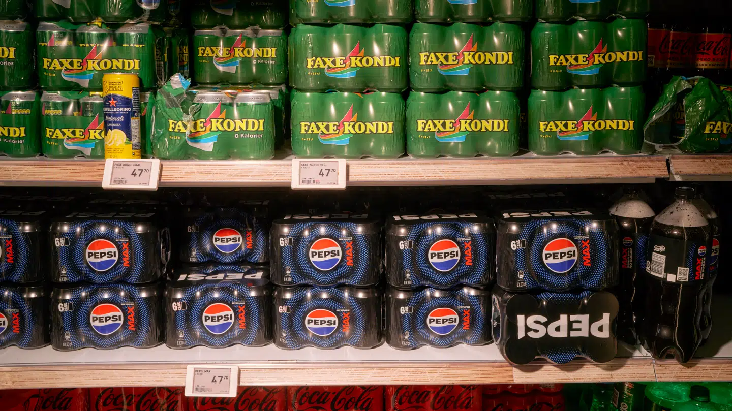 (Arkvi) I påskeugen er supermarkederne i gang med en heftig priskrig, når det gælder Pepsi Max og Faxe Kondi.