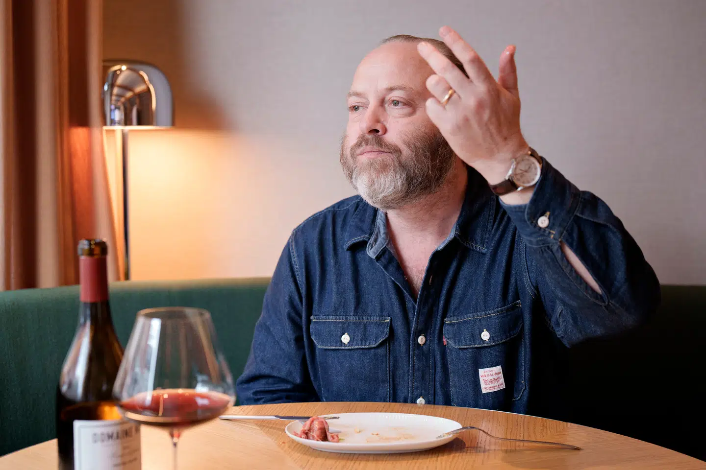 Søren Jacobsen Damm, gastronomiredaktør på Berlingske, adresserer en irriterende tendens på restaurantscenen, som er vokset siden sidste år.