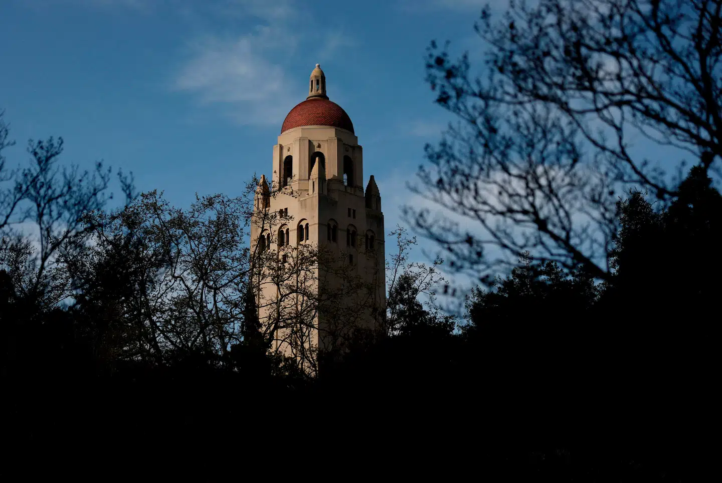 Det amerikanske undervisningsministerium har sendt brevet til 60 institutioner – inklusive Stanford University – og oplyser om, at de bliver undersøgt i forbindelse med diskrimination og antisemitisme.