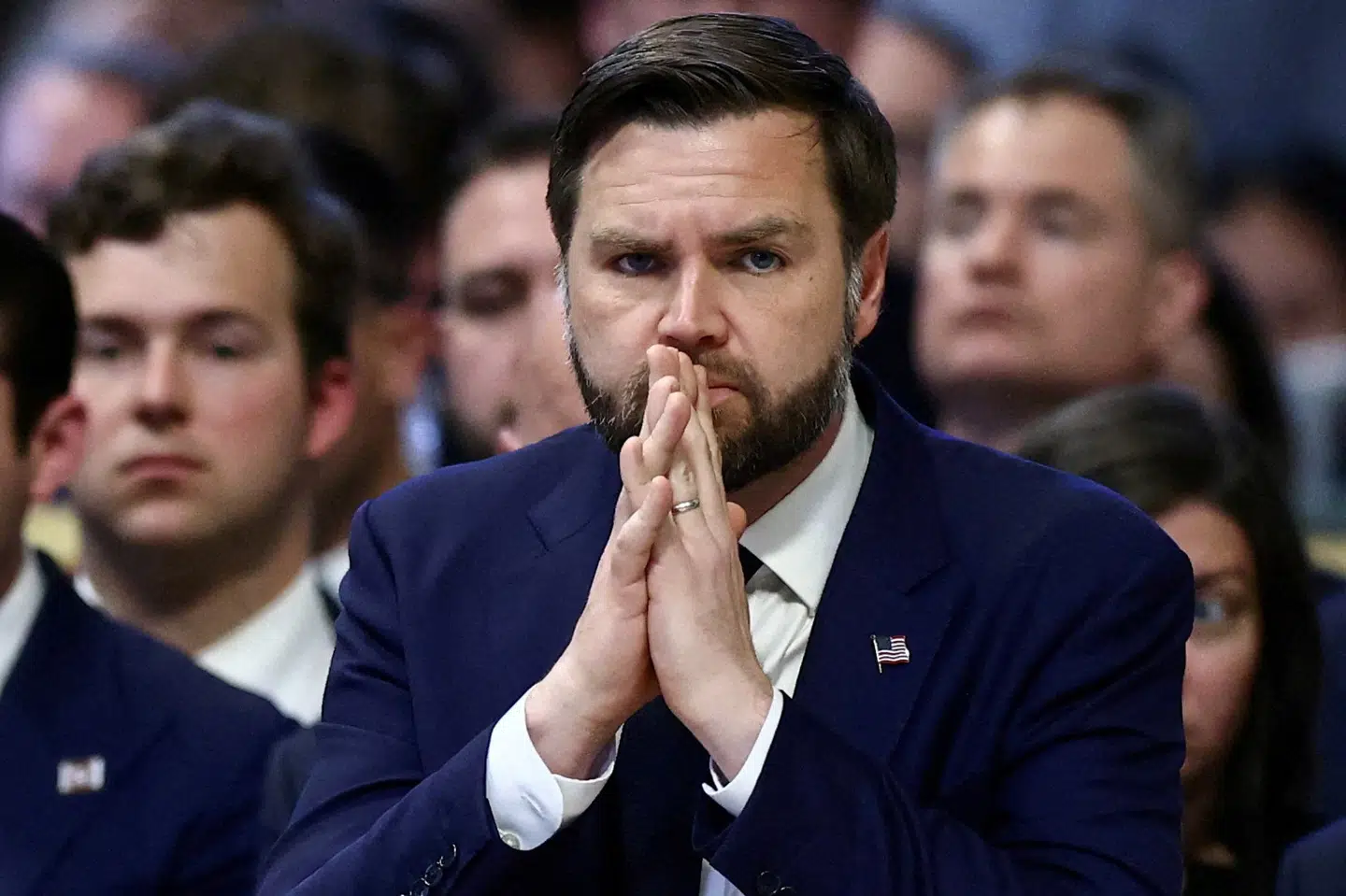 USA's vicepræsident, J.D. Vance, er på besøg i Italien i påskedagene. Her er han til gudstjeneste i Peterskirken. Lørdag mødes han med pave Frans' højre hånd, kardinal Pietro Parolin, i Vatikanet.