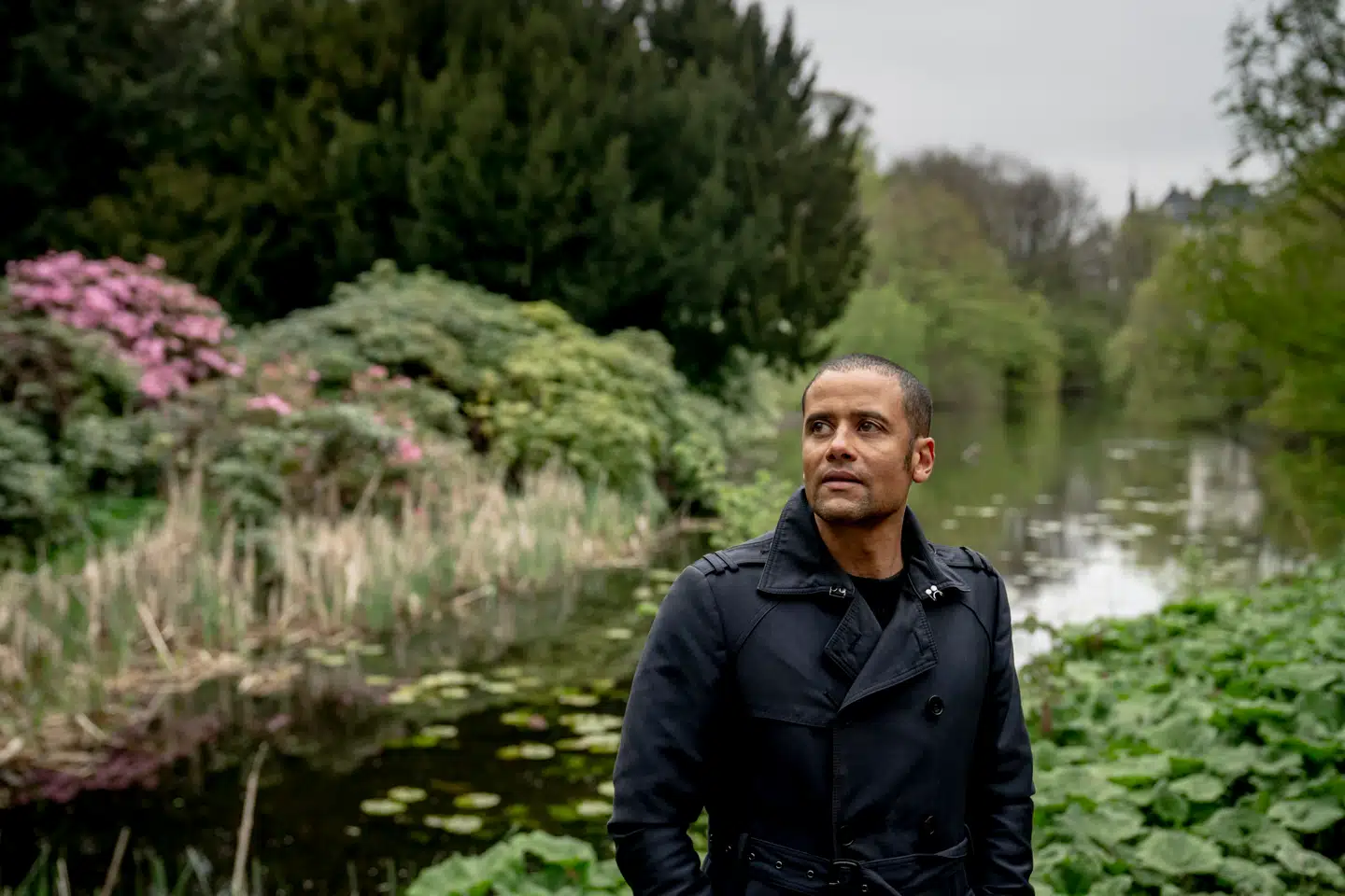 »Sverige har for nylig dømt to irakiske flygtninge for 'hadsk tale'. Den ene af dem blev skudt og dræbt få dage før domsafsigelsen – en tragisk illustration af, at man ikke kan købe sig til fred fra Jihadistens Veto.«