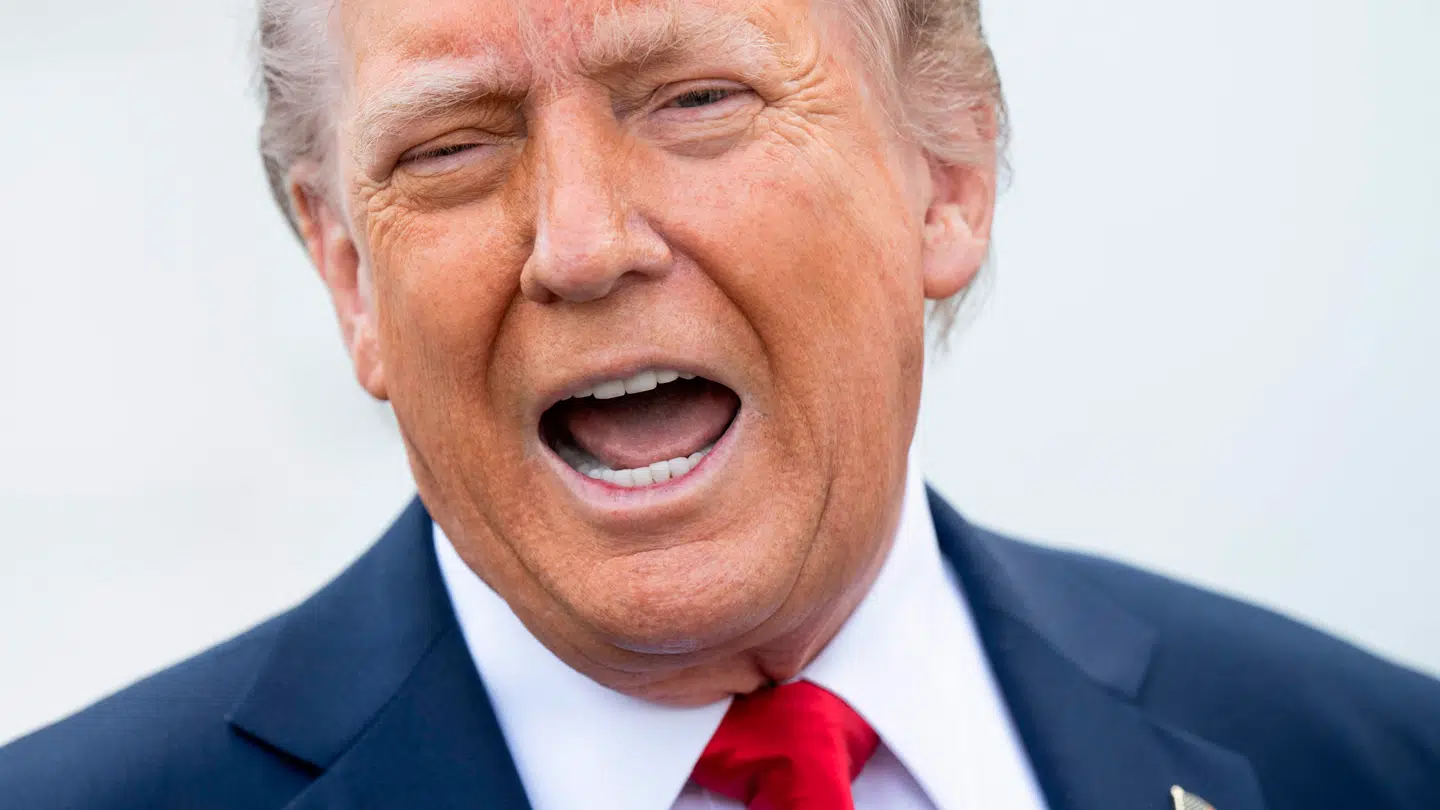 Den danske regering har forsøgt sig med klassisk diplomati og sender nu kong Frederik ind i spillet mod Donald Trump, vurderer Henrik Qvortrup.