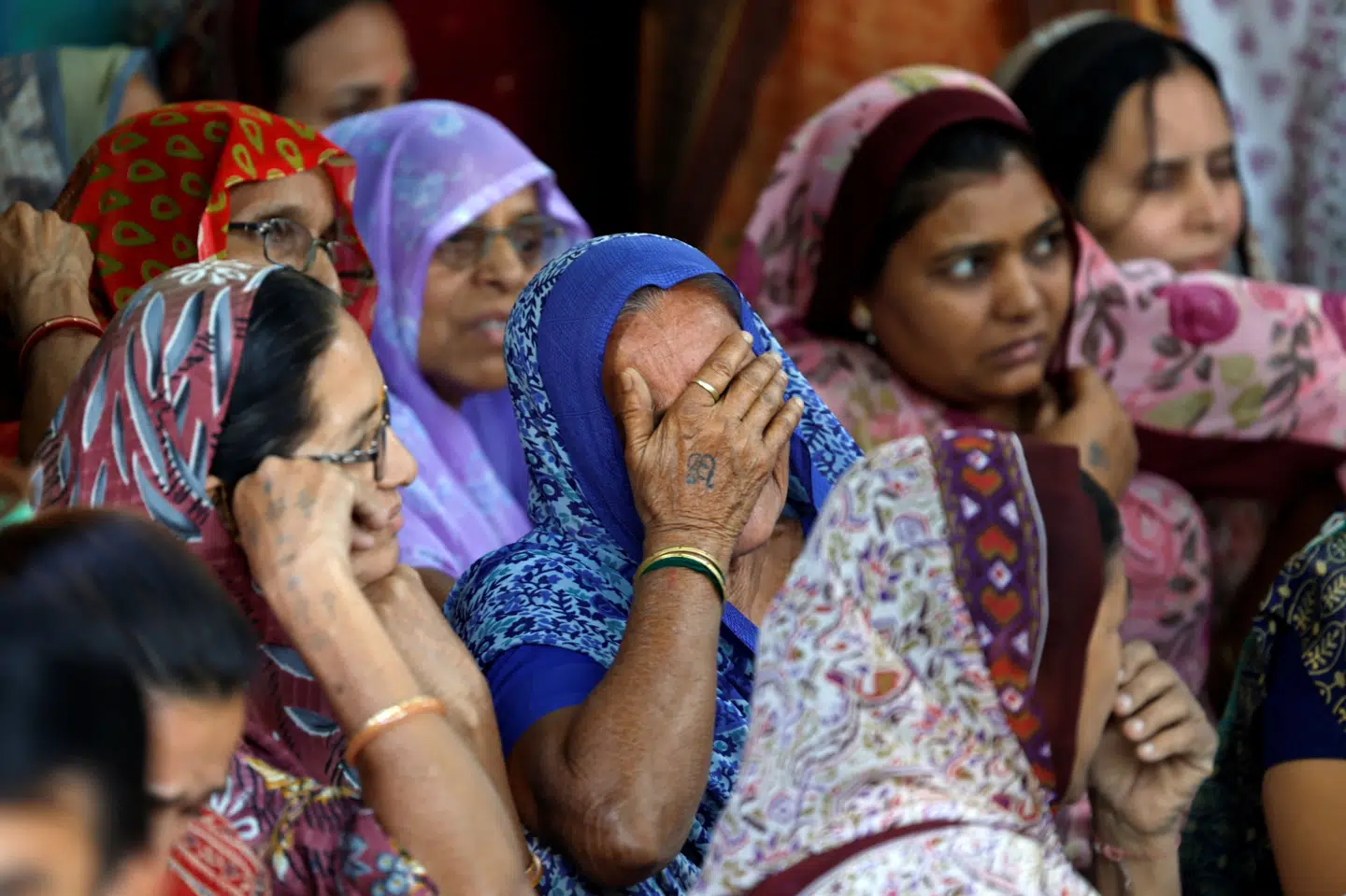 Efterladte sørger efter angrebet i Pahalgam tirsdag.