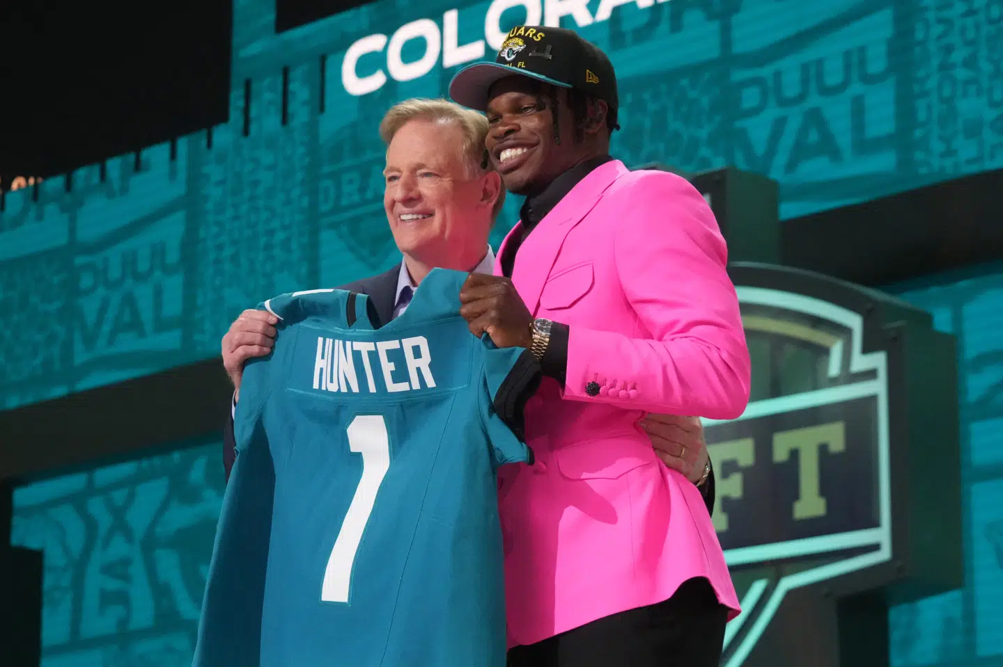 Travis Hunter havde fundet det farverige jakkesæt frem i anledning af NFL-draften.