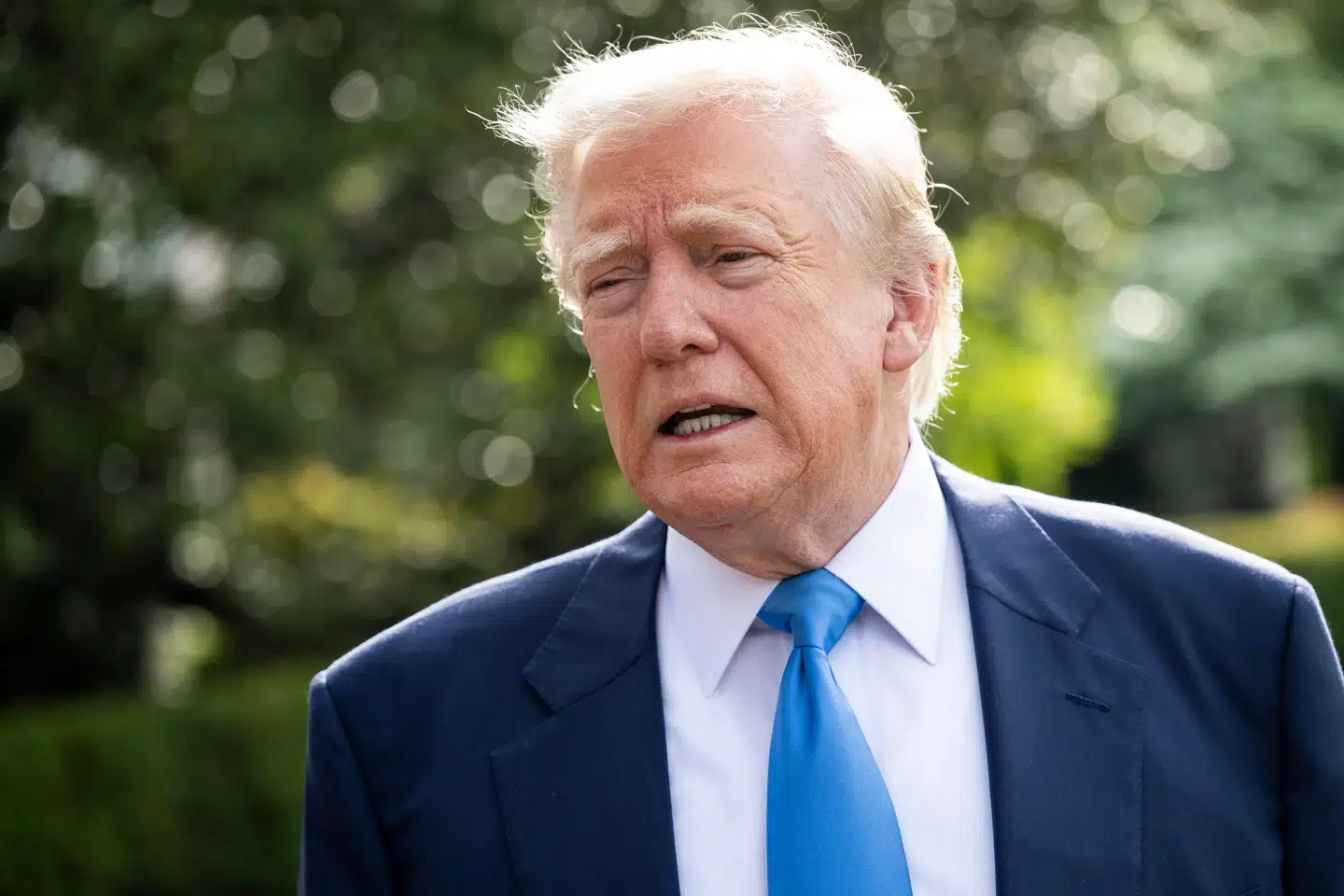 Donald Trump har givet et interview til Time Magazine i anledning af, at han på onsdag har siddet på præsidentposten i 100 dage.