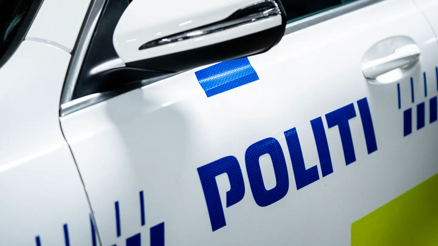 Politibil ved politigården i Albertslund fredag d. 29. november 2024.