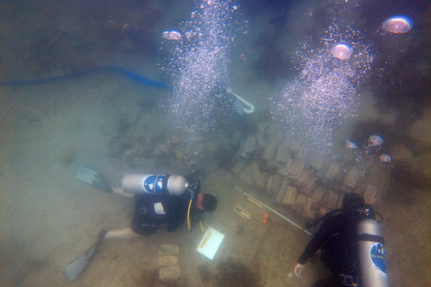 Marinarkæologer fra Nationalmuseet undersøger to skibsvrag i Costa Rica, der viser sig at være danske slaveskibe fra 1700-tallet.
