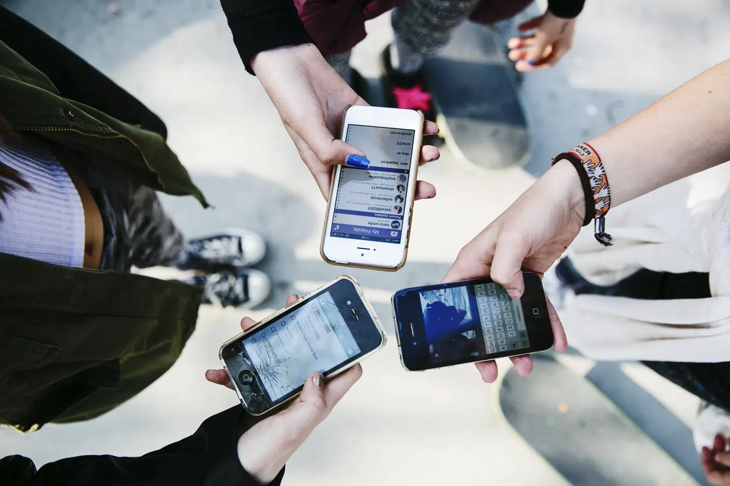 Et stigende antal børn og unge oplever at få billeder af sig selv i intime situationer delt mod deres vilje. Det beretter SletDet Rådgivningen, der hjælper med at få fjernet materialet fra internettet. (Arkivfoto).