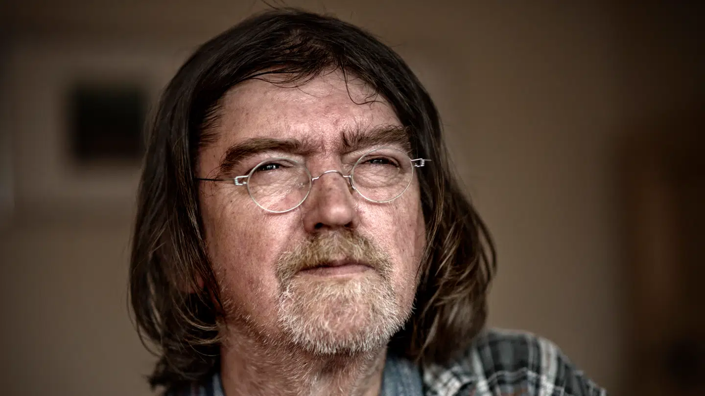 Søndagsreportage med Johnny Madsen: Johnny Madsen spillede lørdag den 5. november 2016 i Det Kongelige Teater i København. B.T. fulgte ham backstage.