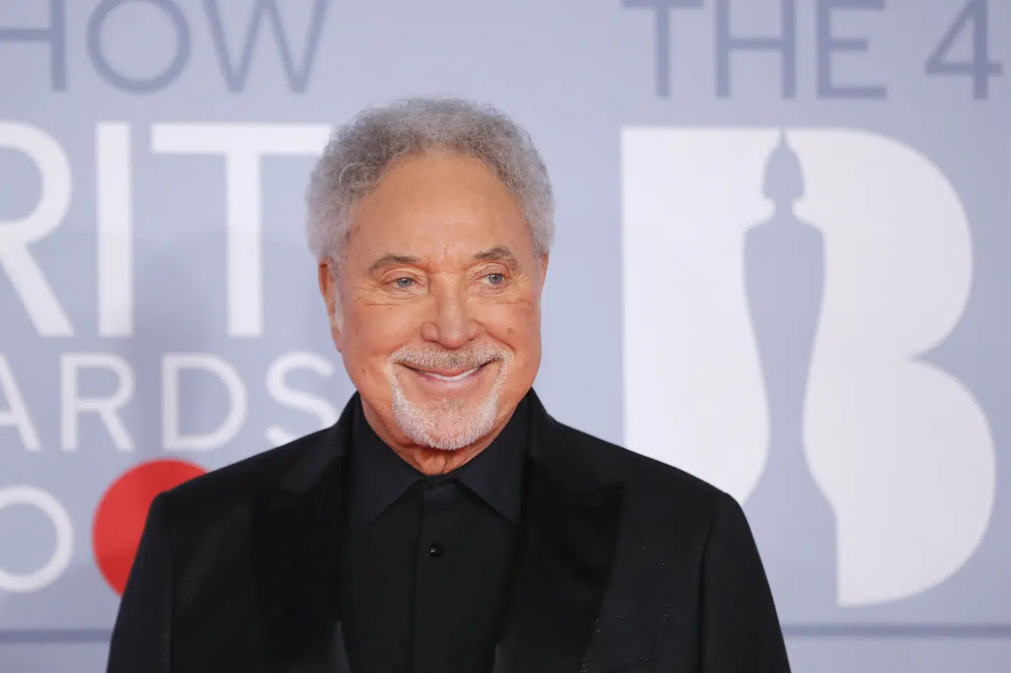 Den 84-årige sanger og charmør fra Wales gør comeback i Tivoli i år. Sidst Tom Jones var i Danmark, var i 2022. Han bliver en del af programmet til LørdagsHits. (Arkivfoto).