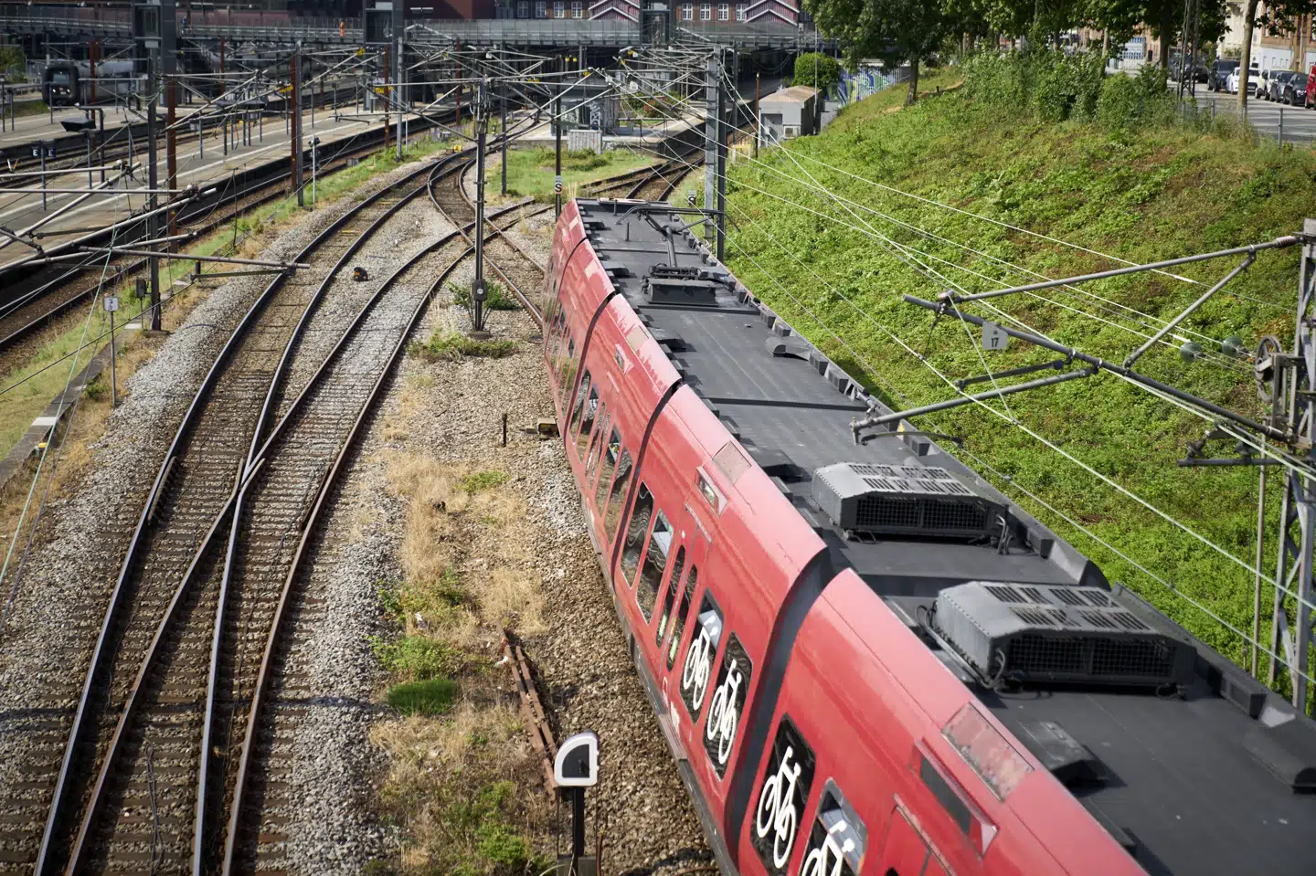 Arbejdet begynder i maj og løber frem til oktober. Banedanmark skal dog arbejde i begge spor fra 2. maj til 1. juni og igen fra 23. juni til 11. juli. (Arkivfoto).