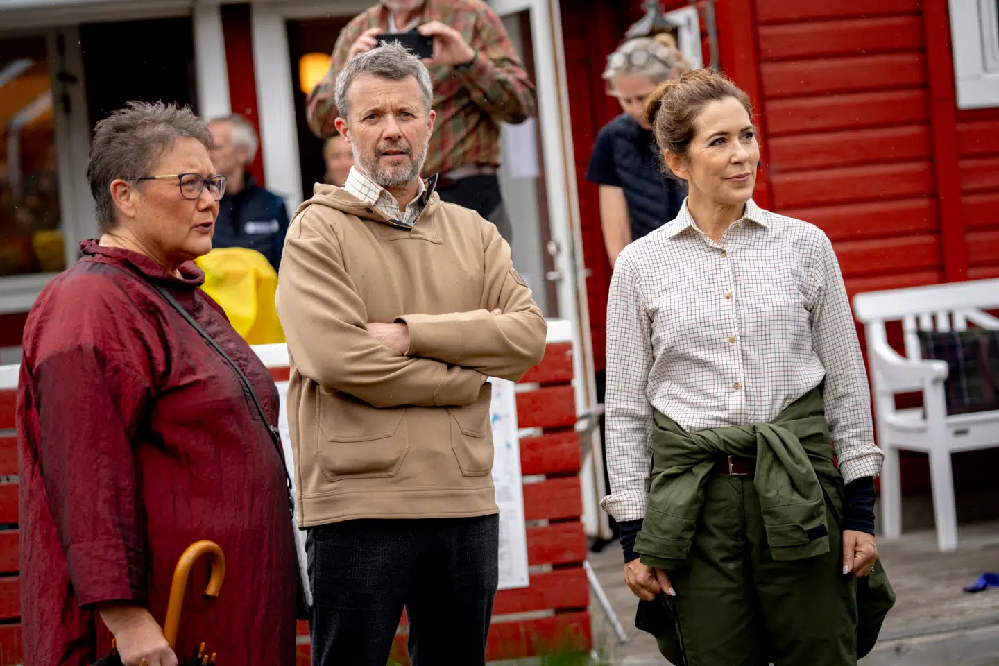 Kong Frederik havde både kone og børn med, da han i sommer var på officielt besøg i Grønland. Men denne gang er han alene.