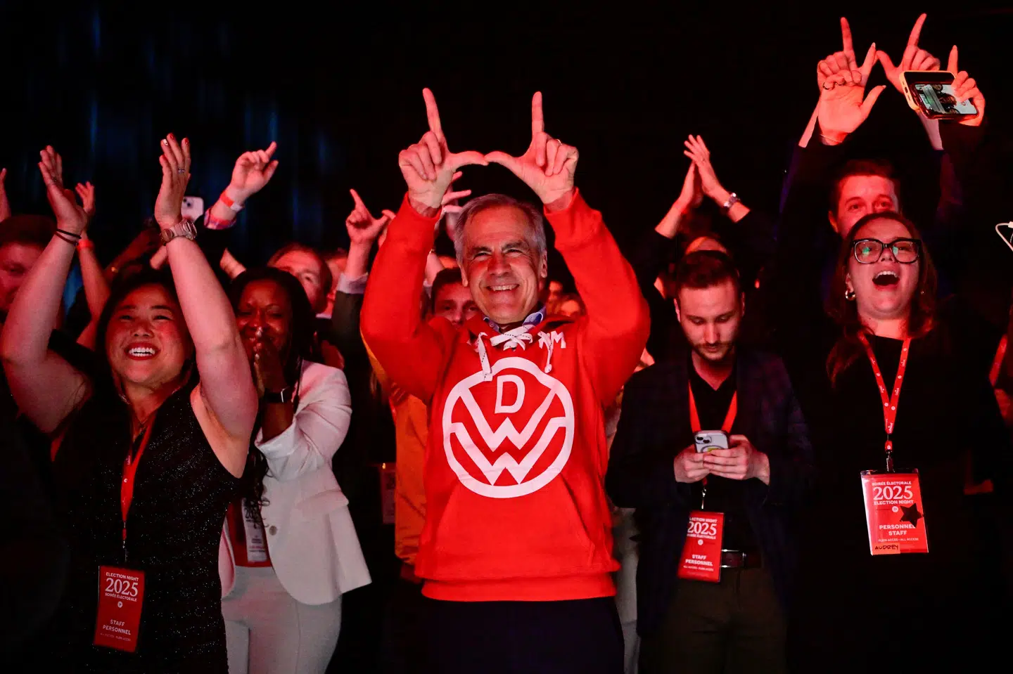 Under valgkampen fastslog den canadiske premierminister, at "det gamle forhold, vi havde til USA, med dybe økonomiske, sikkerhedsmæssige og militære bånd, er forbi."