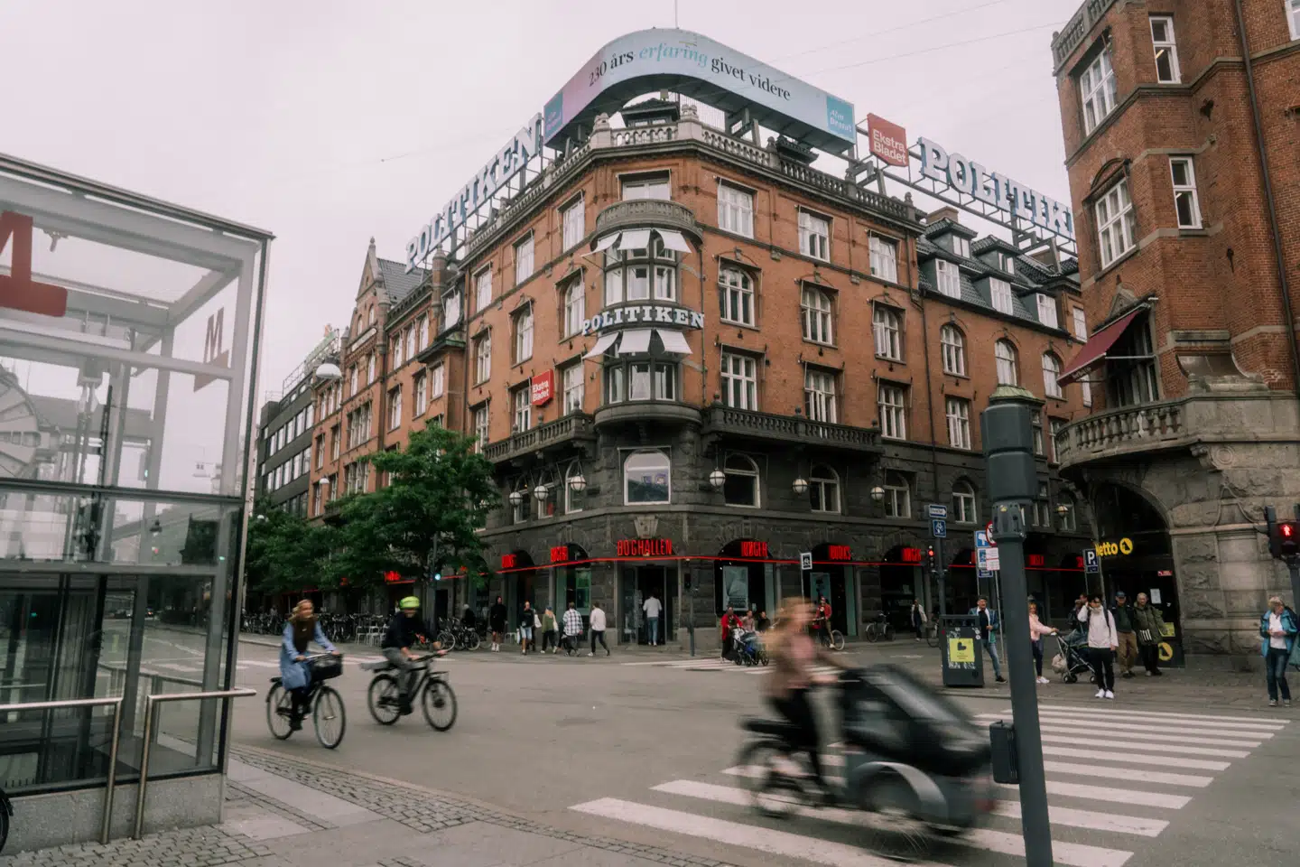 JP/Politikens Hus' erhvervsmedier har ansat en ny direktør fra konkurrenten Børsen. Det sker, kort efter Børsens tidligere topchef, Bjarne Corydon, blev udnævnt til ny generaldirektør i DR.