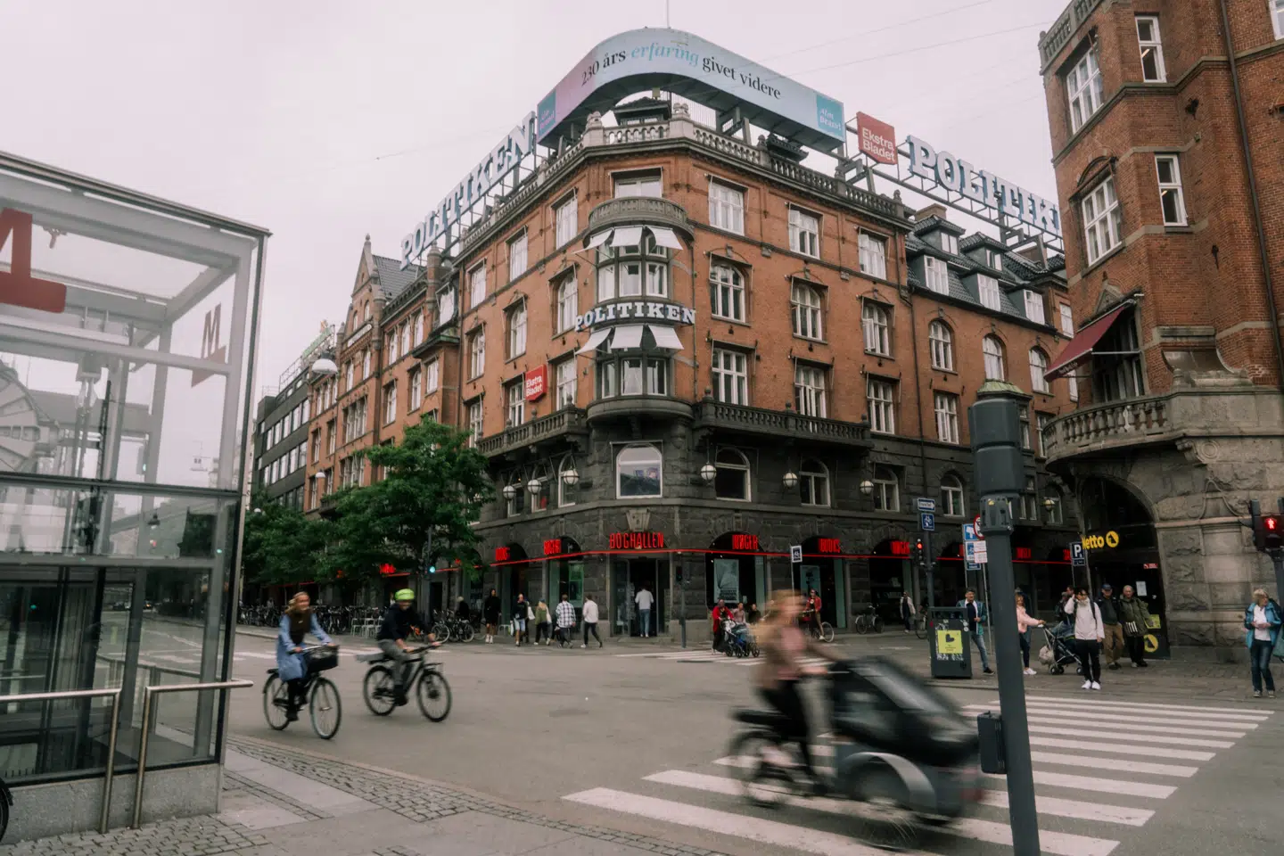 JP/Politikens Hus' erhvervsmedier har ansat en ny direktør fra konkurrenten Børsen. Det sker, kort efter Børsens tidligere topchef, Bjarne Corydon, blev udnævnt til ny generaldirektør i DR.