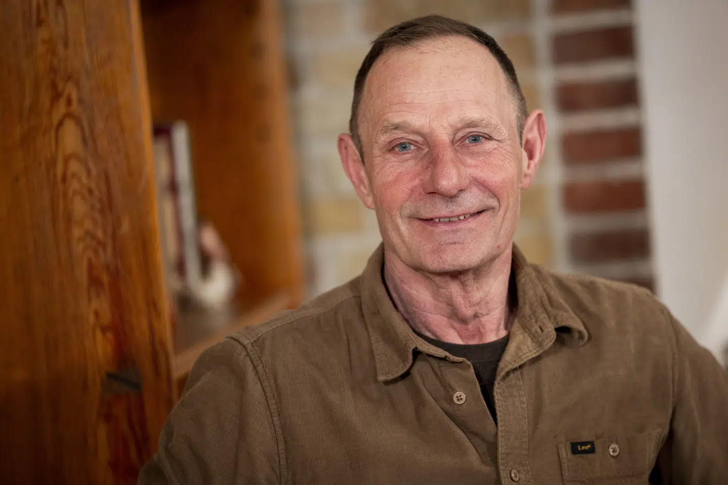 Den 65-årige skuespiller Jan Linnebjerg står ifølge ham selv et rigtig godt sted i livet. Han håber, at DR-serien "Generationer" kan kaste noget andet skuespilarbejde af sig.