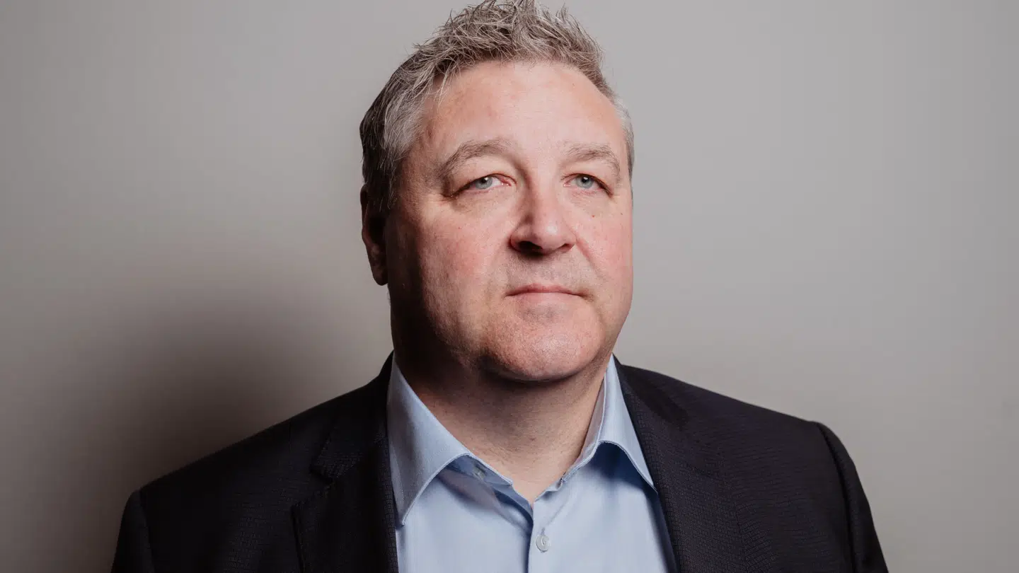 B.T.s debatredaktør Joachim B. Olsen mener, at 3F-formand, Henning Overgaard, bør overveje om det er fagbevægelsen den er gal med, når medlemmerne flygter og i høj grad stemmer Borgerligt.